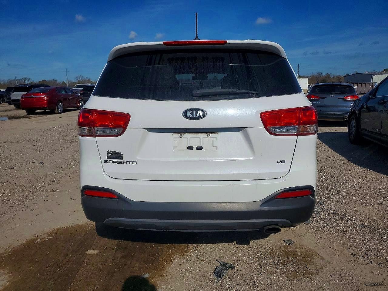 2017 KIA SORENTO photo 11