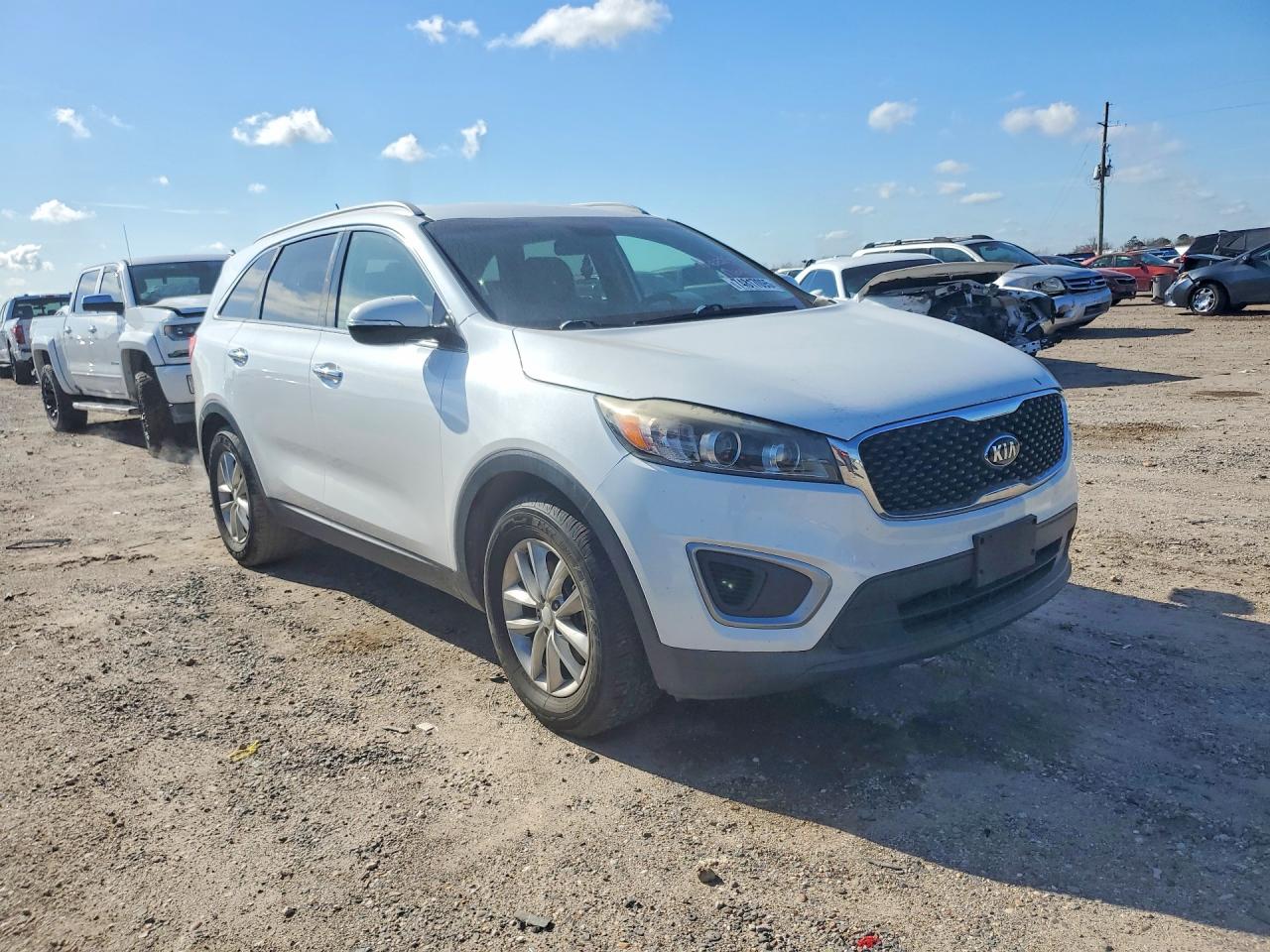 2017 KIA SORENTO photo 7