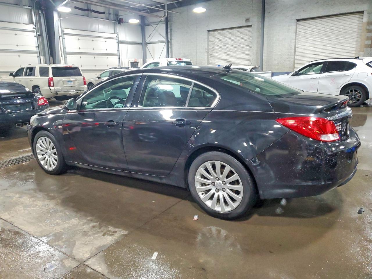 2011 BUICK REGAL CXL photo 2