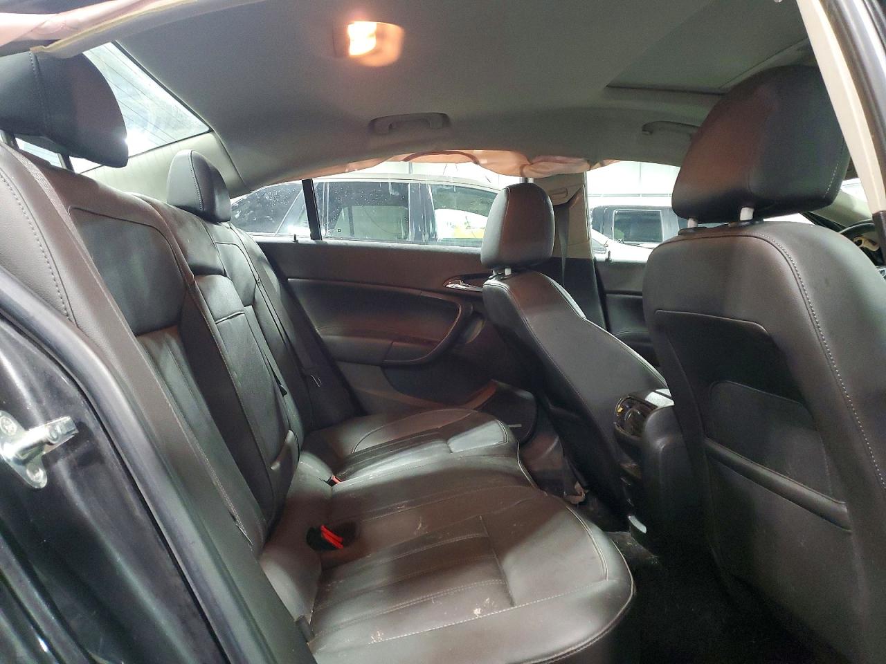 2011 BUICK REGAL CXL photo 10