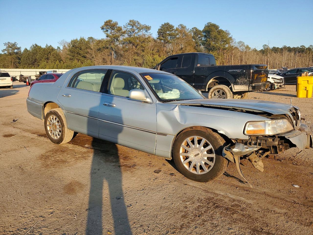 2006 LINCOLN TOWN CAR SIGNATURE photo 10