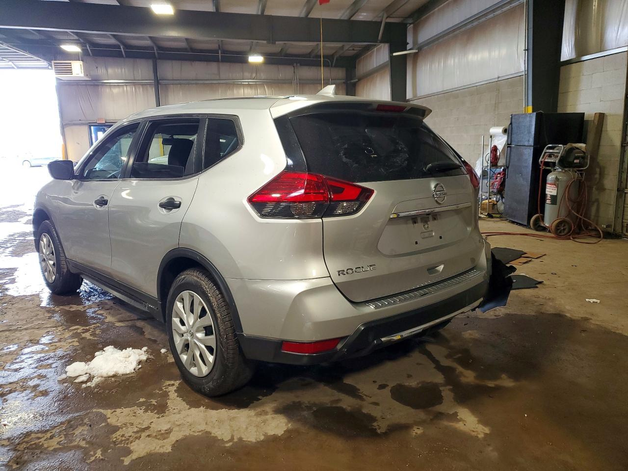 2017 NISSAN ROGUE S photo 2