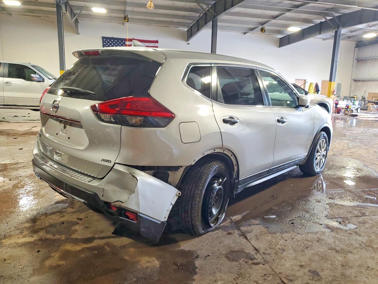 2017 NISSAN ROGUE S photo 3