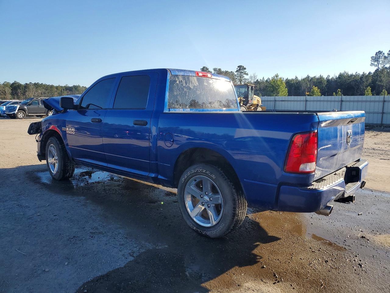 2017 RAM 1500 ST photo 3