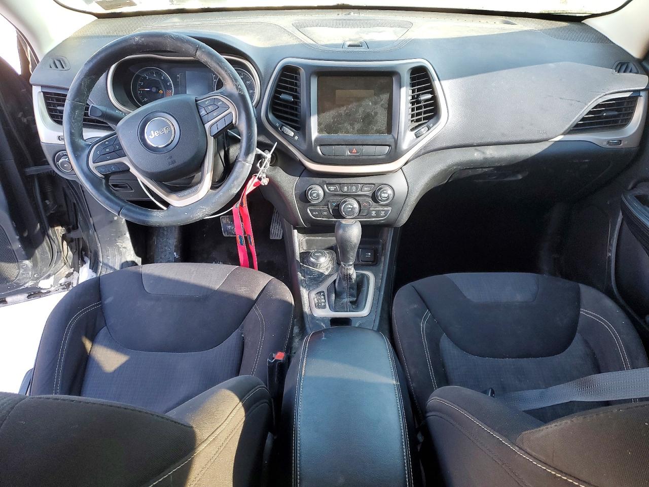 2015 JEEP CHEROKEE LATITUDE photo 8