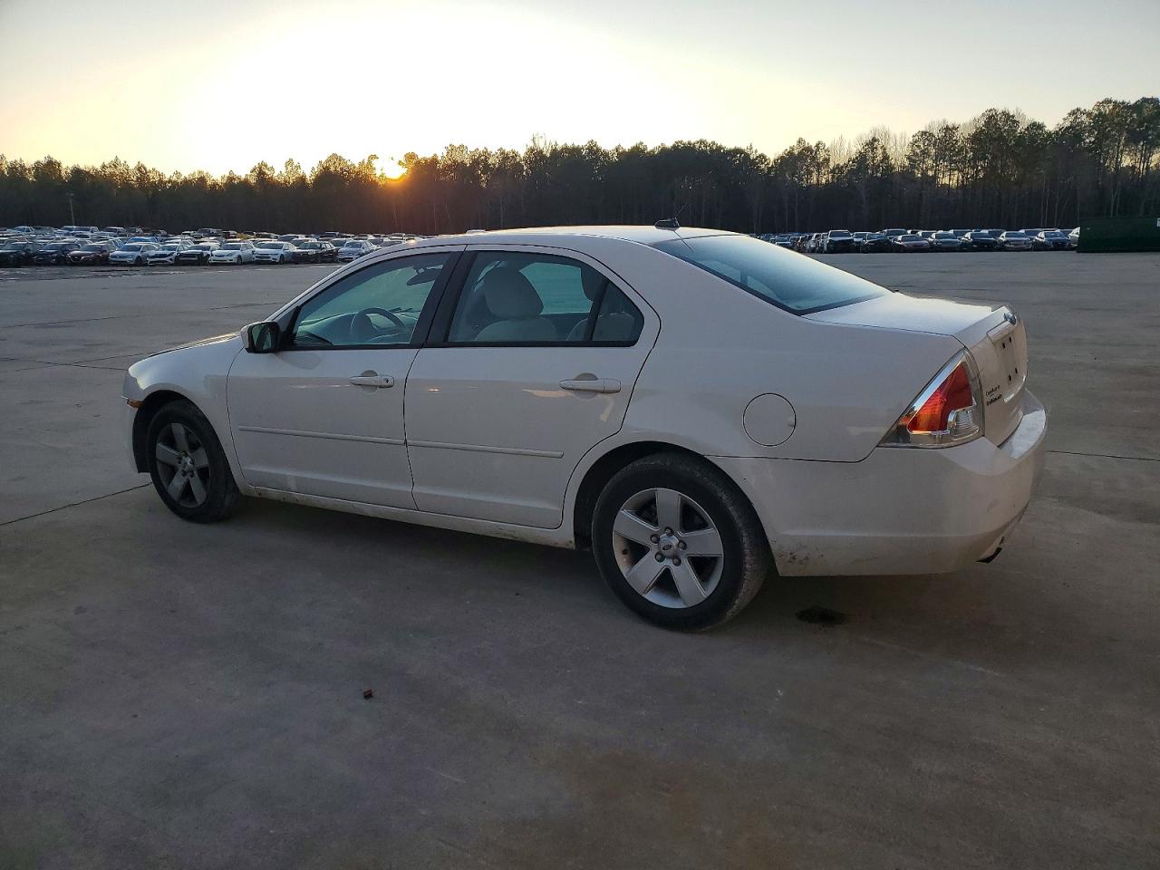 2009 FORD FUSION SE photo 3