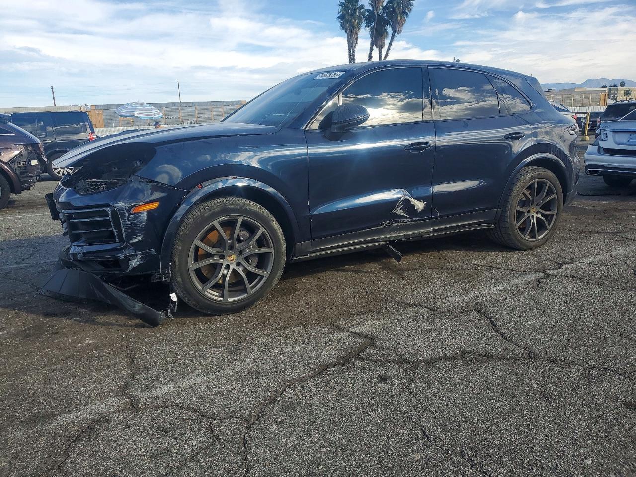 2024 PORSCHE CAYENNE