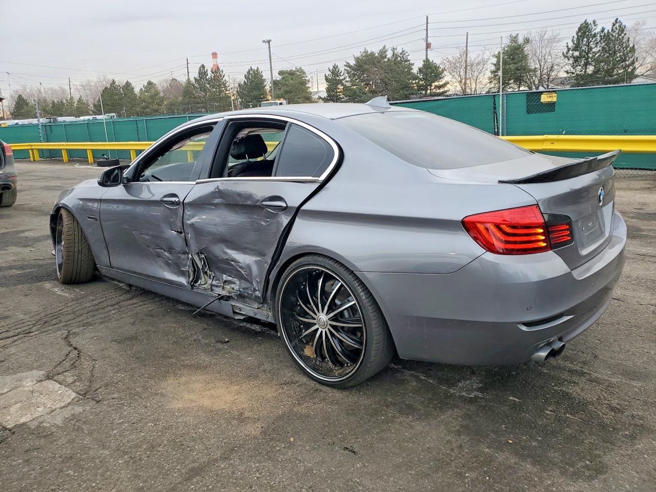 2015 BMW 528 XI photo 2