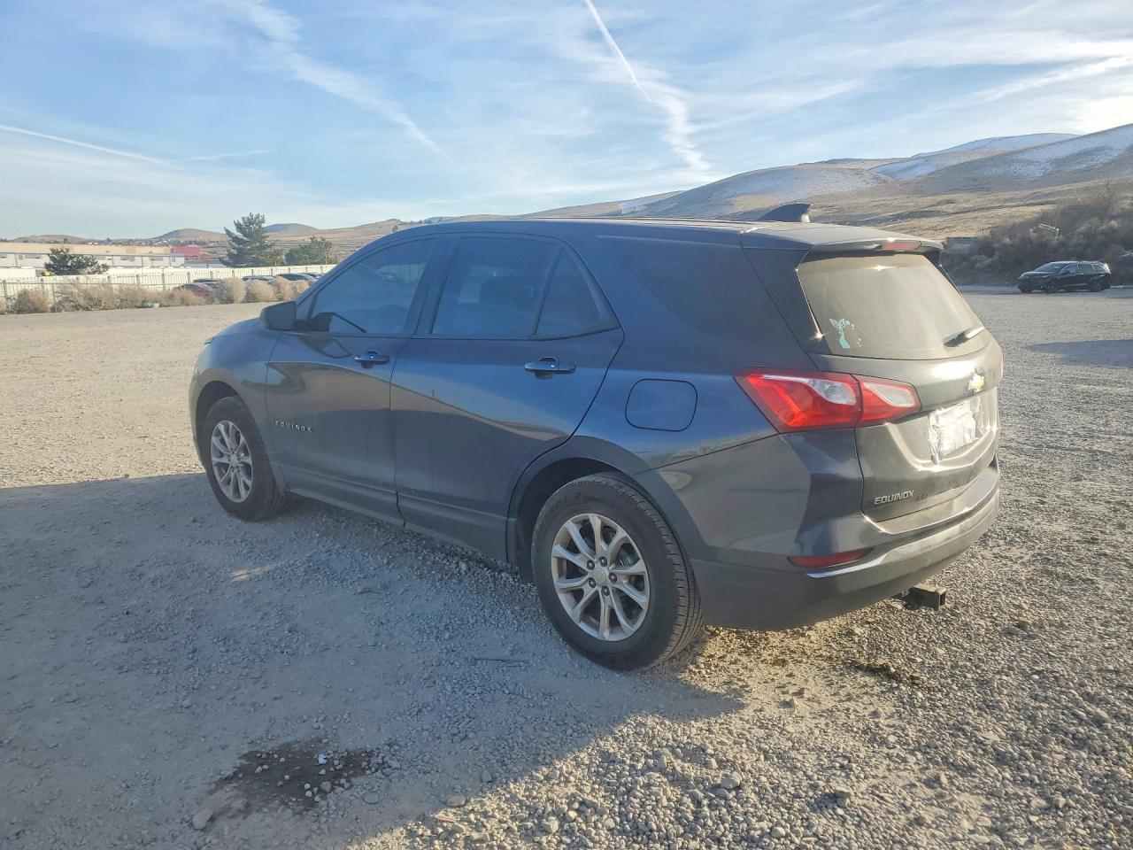 2018 CHEVROLET EQUINOX LS photo 3