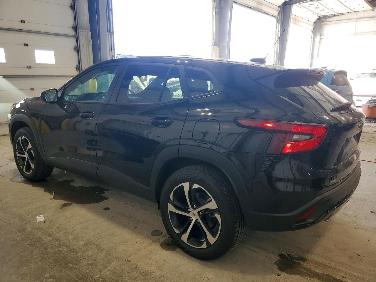 2025 CHEVROLET TRAX 1RS photo 2