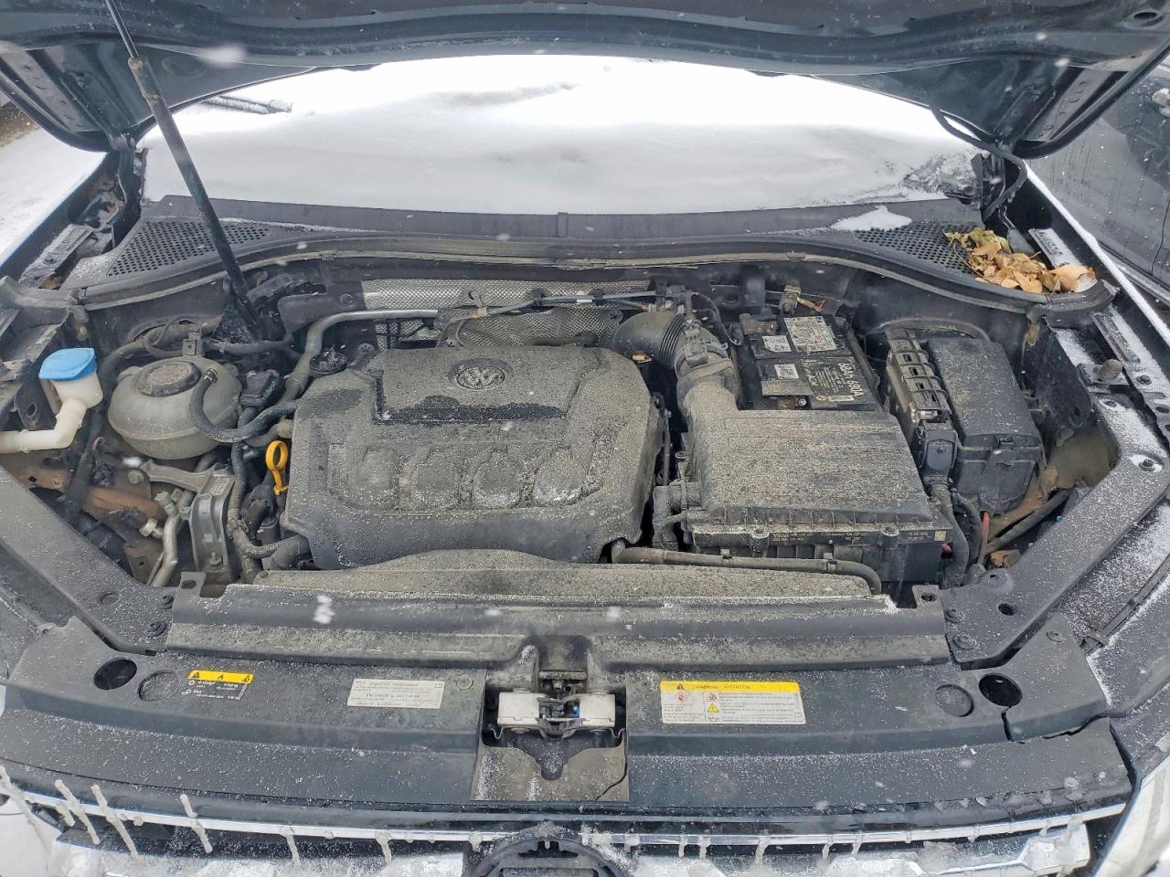 2021 VOLKSWAGEN TIGUAN SE photo 21