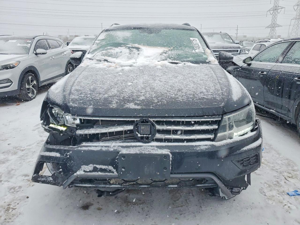 2021 VOLKSWAGEN TIGUAN SE photo 9