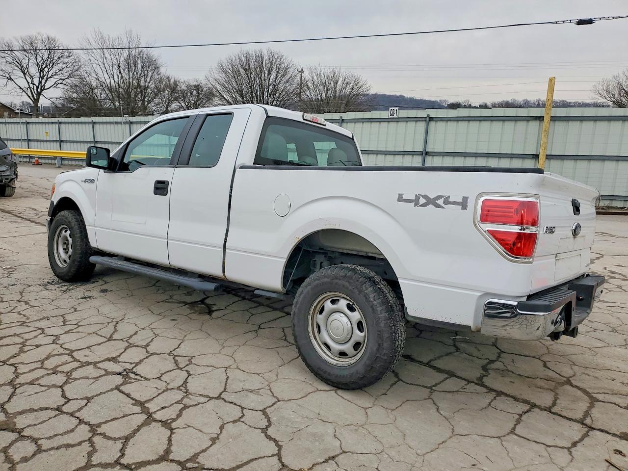 2014 FORD F150 SUPER CAB photo 2
