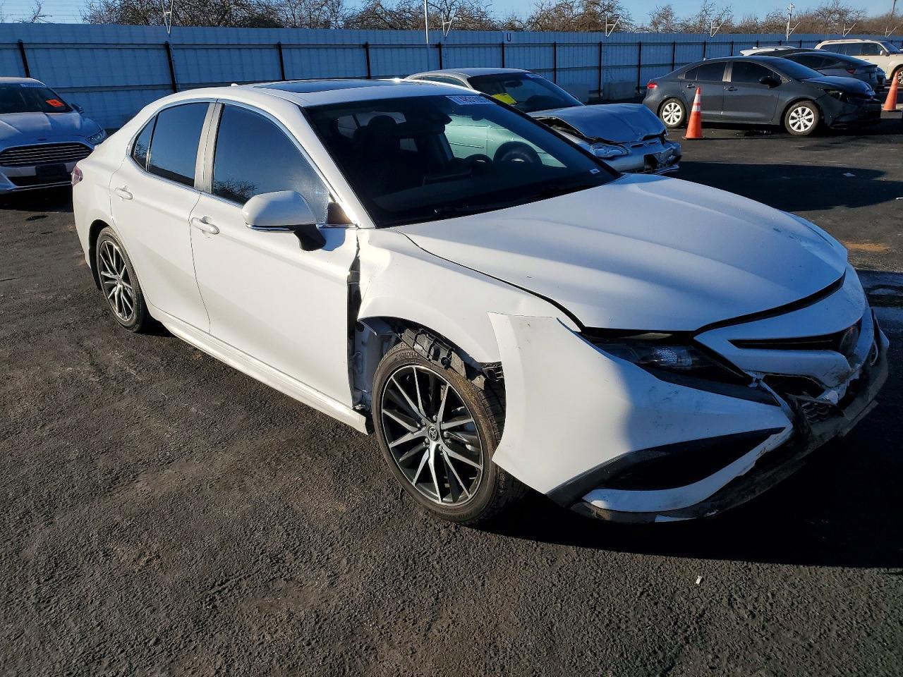 2023 TOYOTA CAMRY photo 4