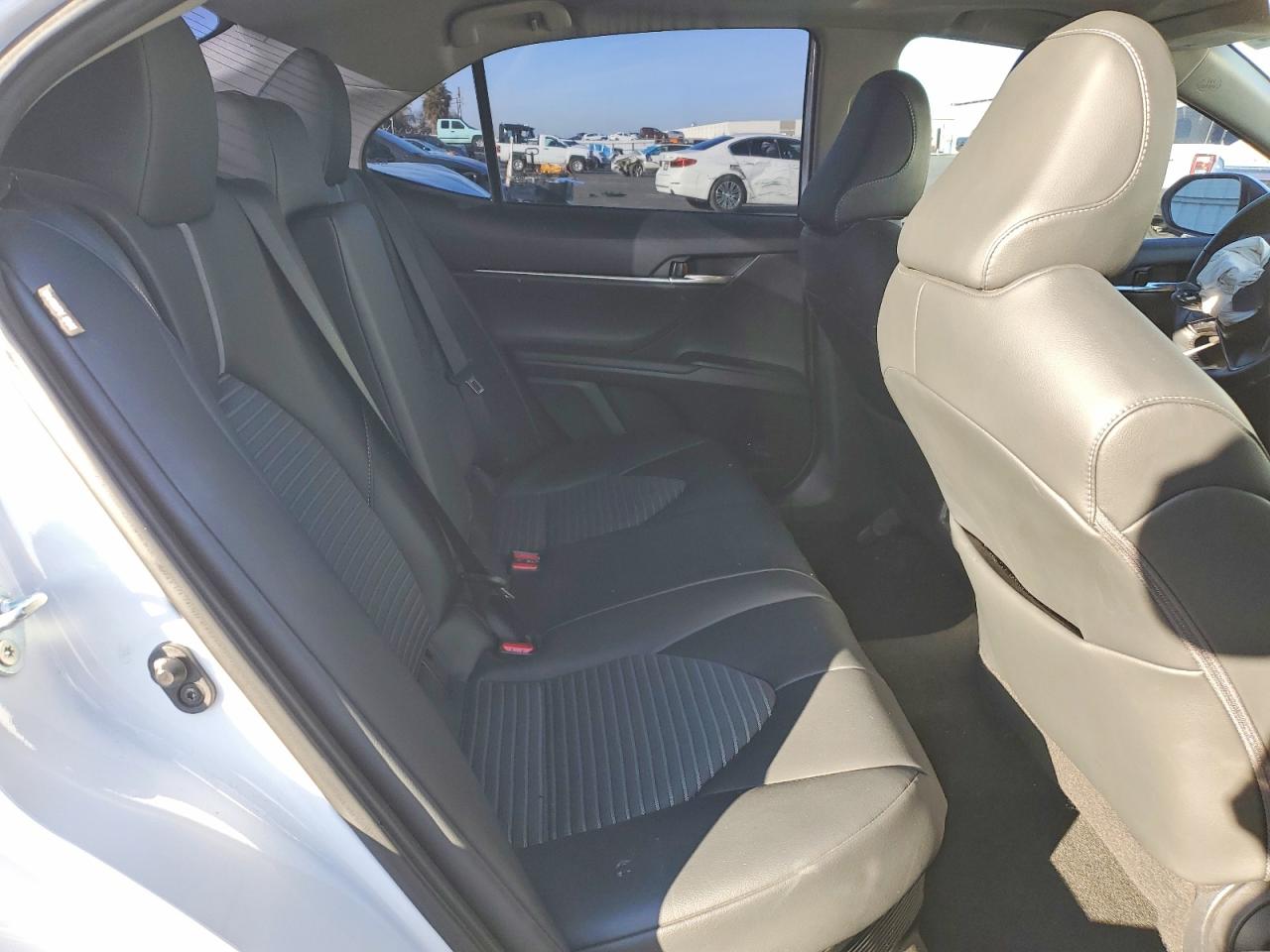 2023 TOYOTA CAMRY photo 10