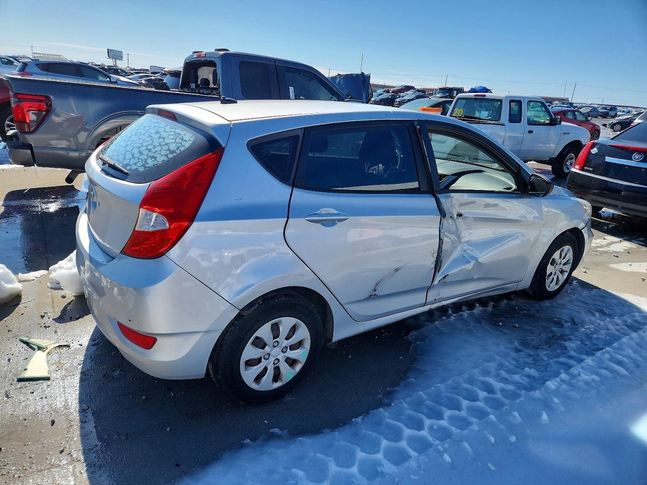 2015 HYUNDAI ACCENT GS photo 3