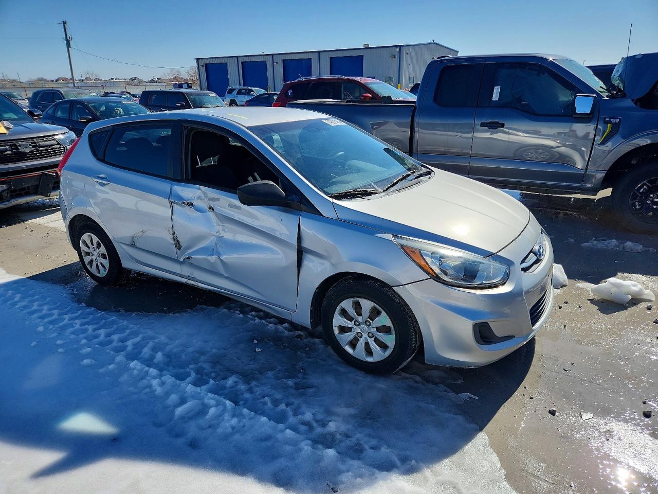 2015 HYUNDAI ACCENT GS photo 4
