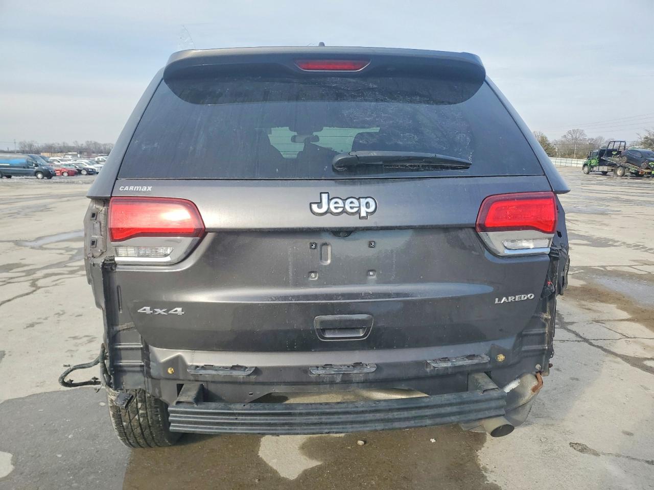2020 JEEP GRAND CHEROKEE LAREDO photo 6