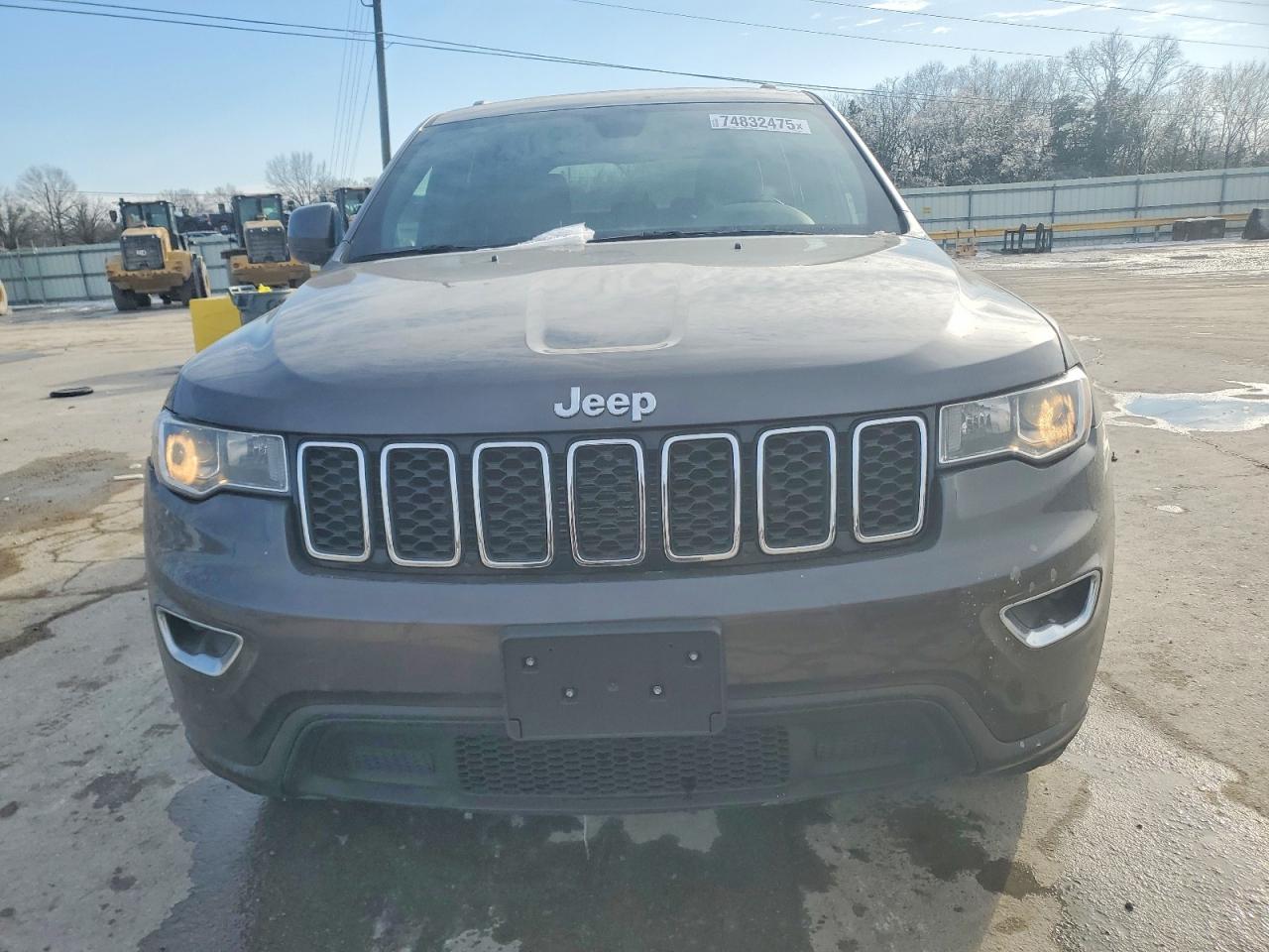 2020 JEEP GRAND CHEROKEE LAREDO photo 5