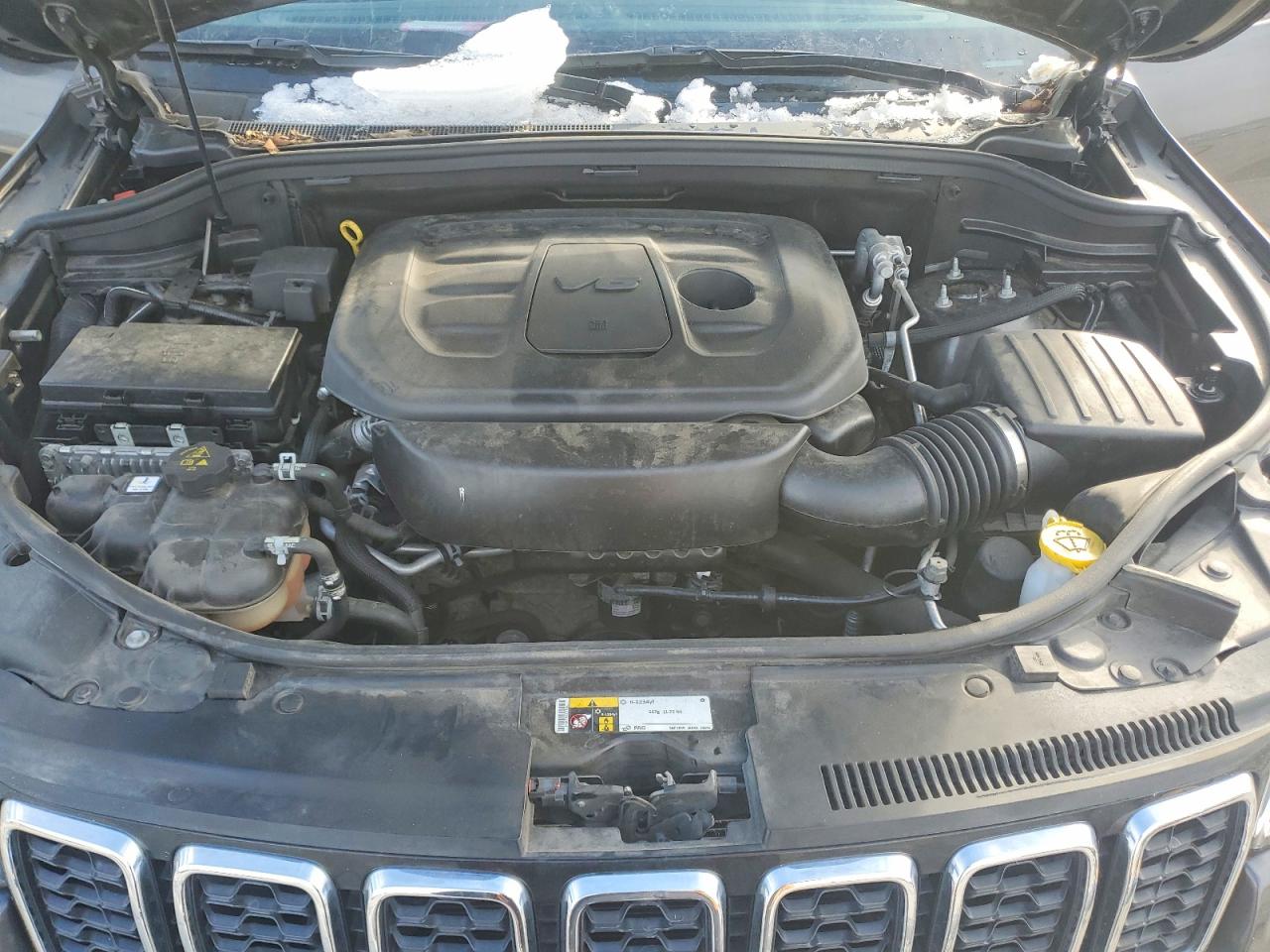 2020 JEEP GRAND CHEROKEE LAREDO photo 12