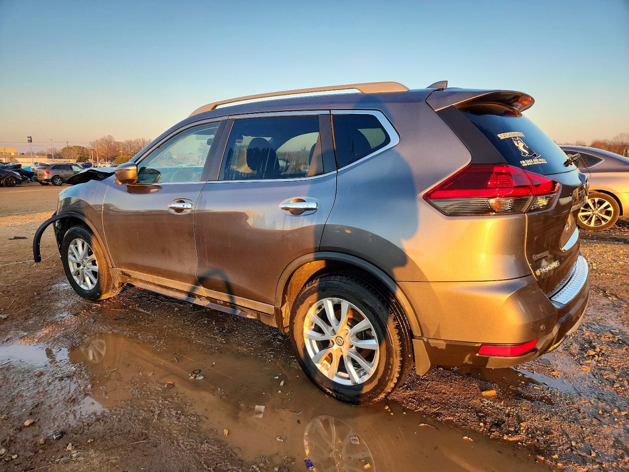 2019 NISSAN ROGUE SV photo 3