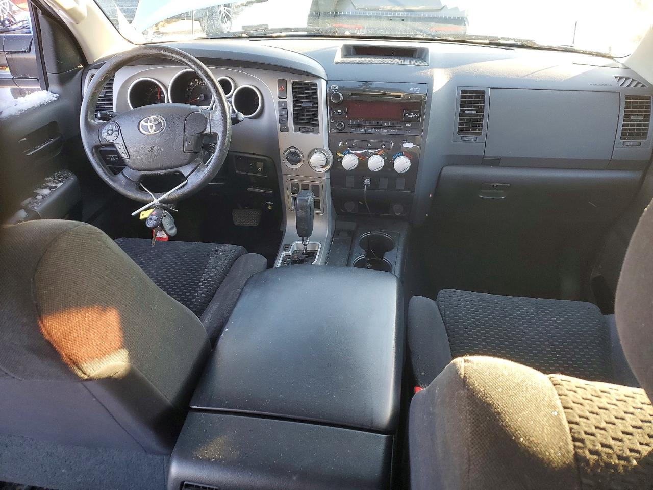 2012 TOYOTA TUNDRA CREWMAX SR5 photo 8