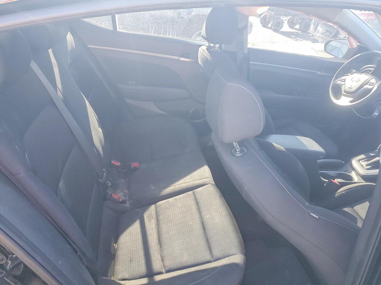2018 HYUNDAI ELANTRA SEL photo 19