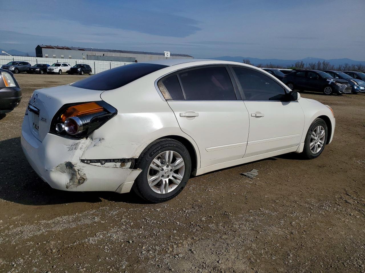 2012 NISSAN ALTIMA BASE photo 3