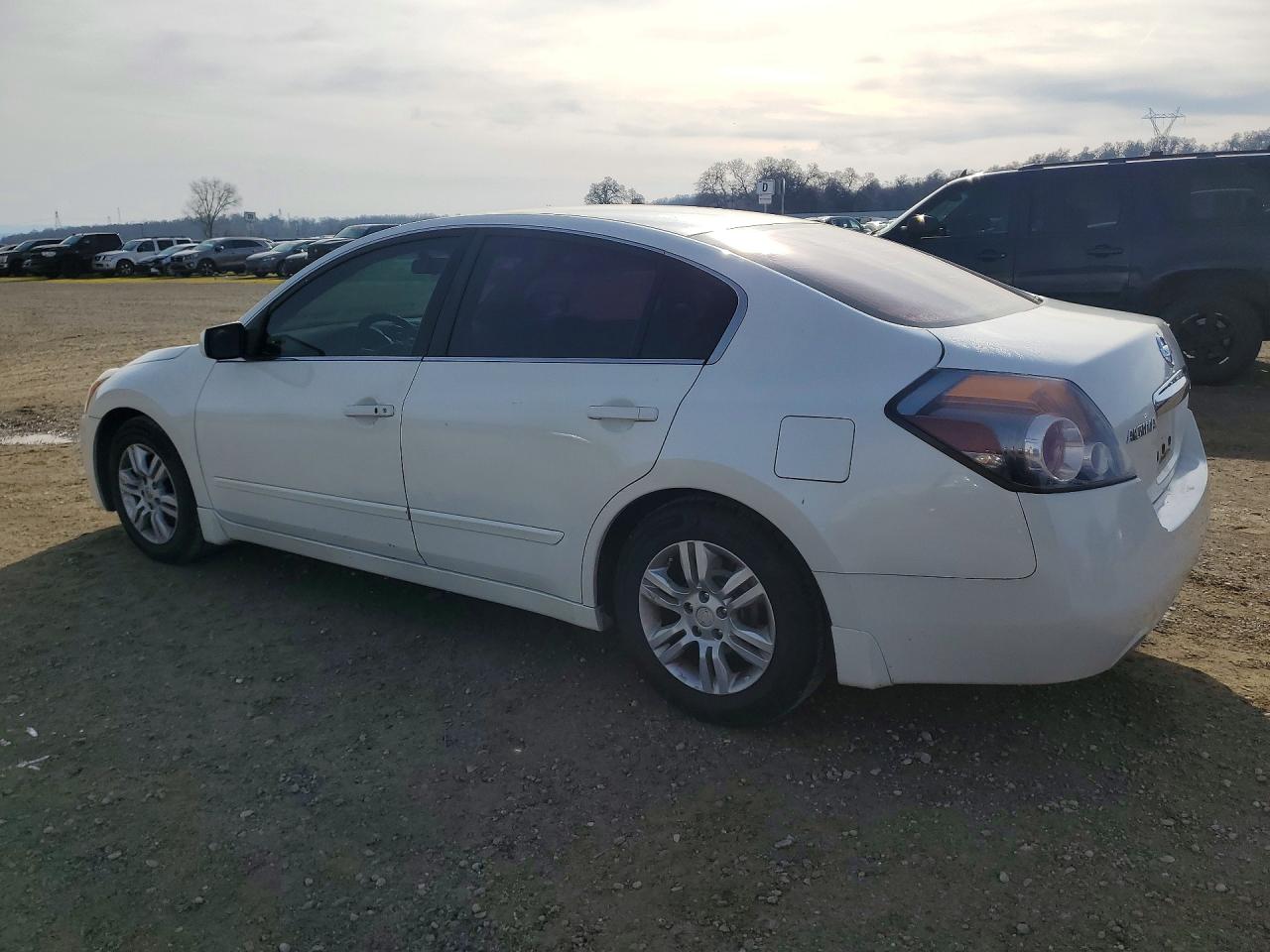 2012 NISSAN ALTIMA BASE photo 2