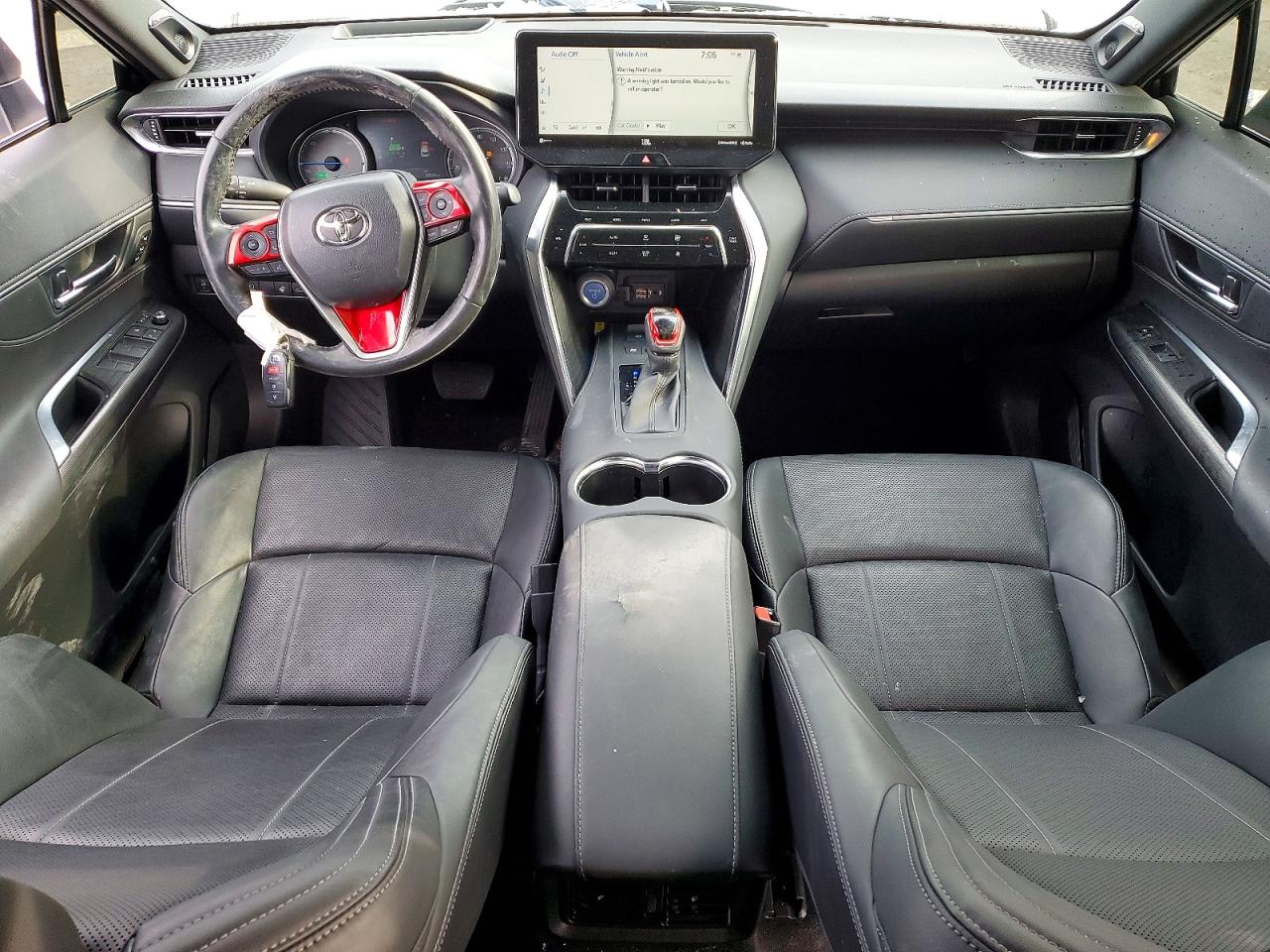 2021 TOYOTA VENZA LE photo 15