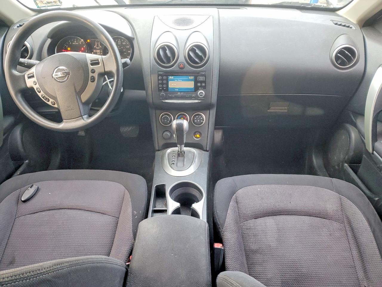 2011 NISSAN ROGUE S photo 15