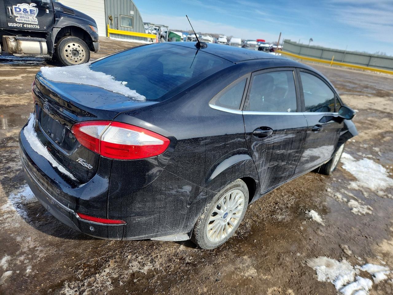 2016 FORD FIESTA TITANIUM photo 3