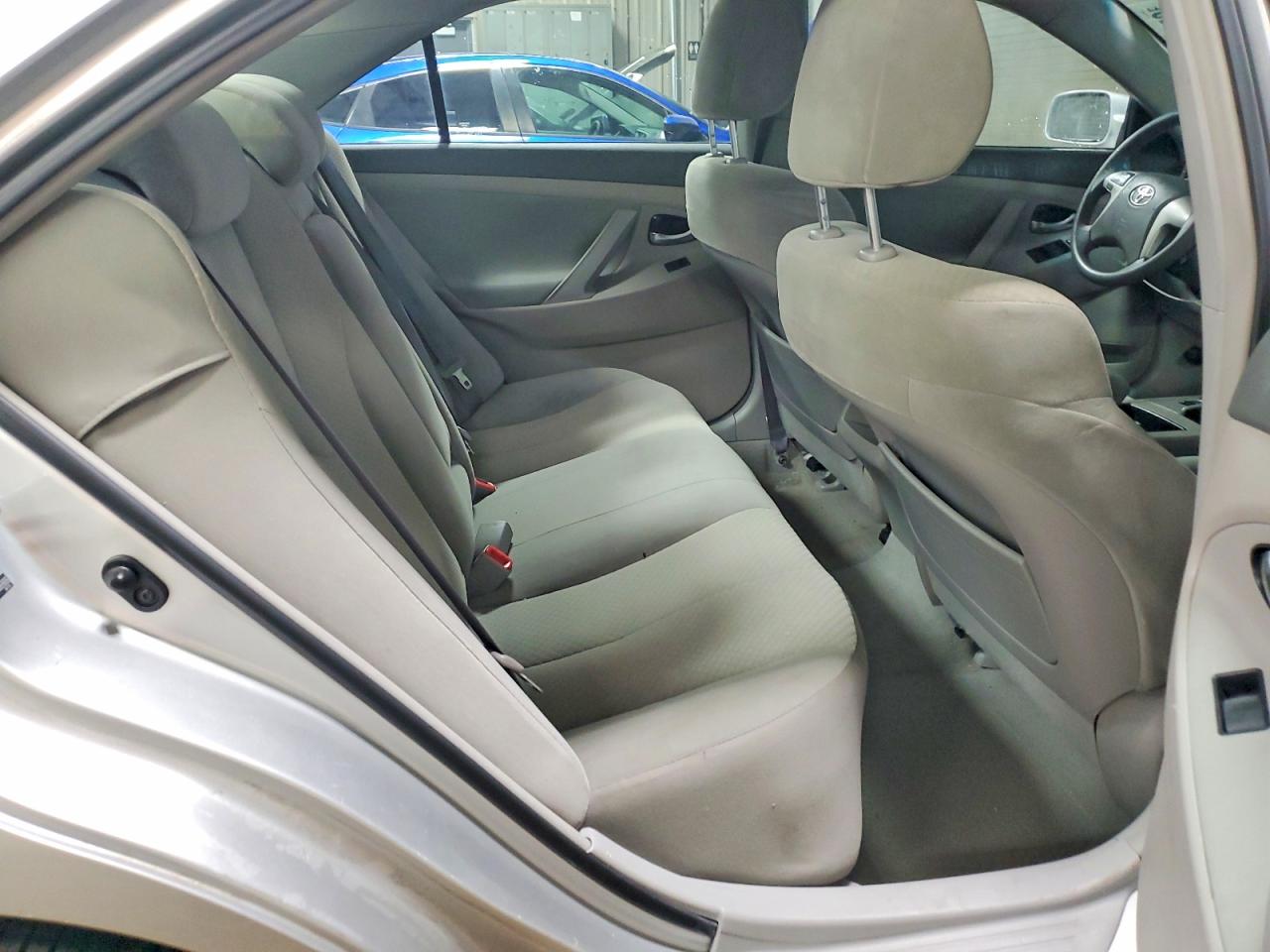 2009 TOYOTA CAMRY LE photo 28
