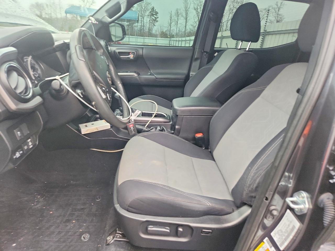 2021 TOYOTA TACOMA photo 13