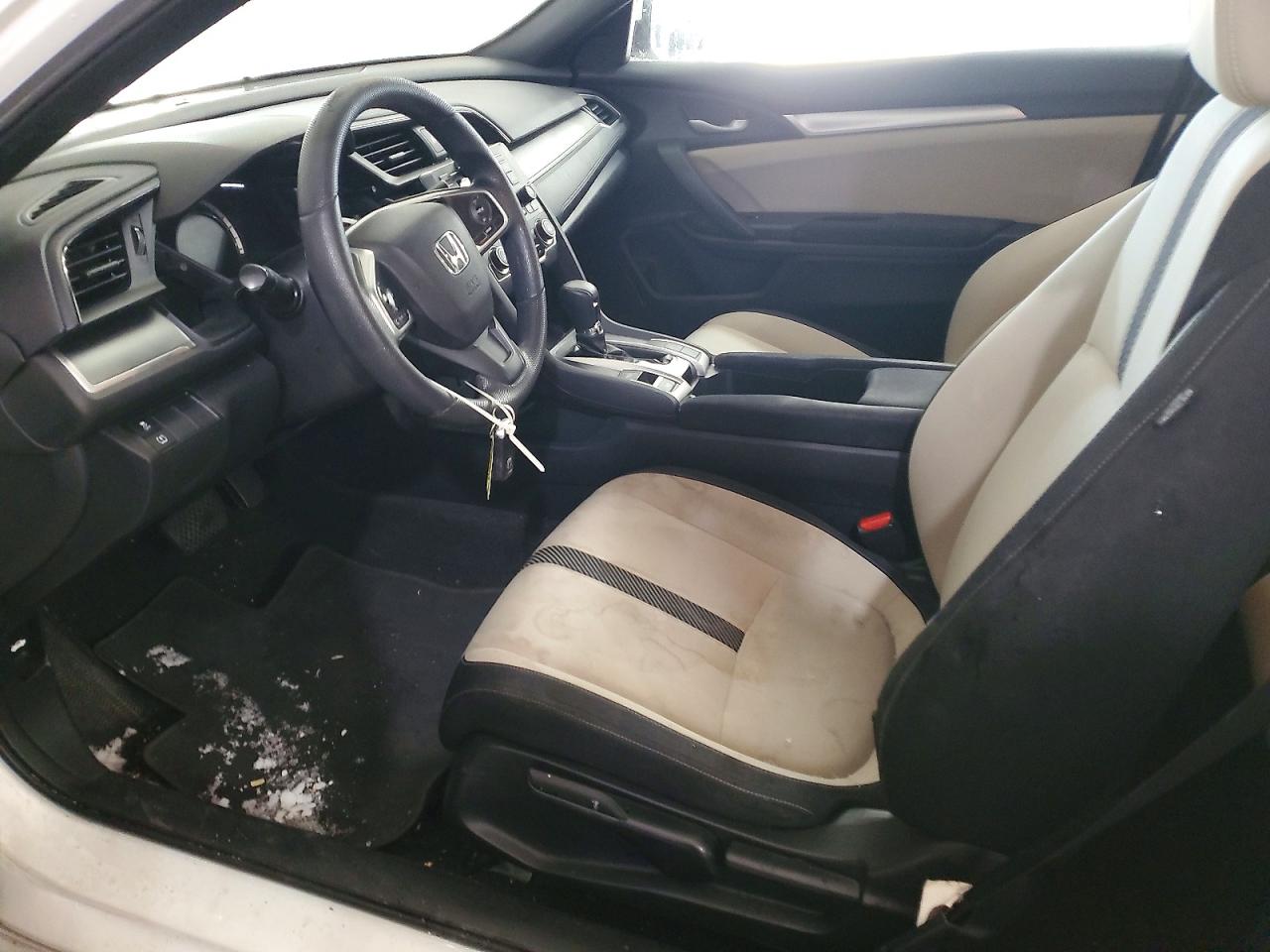 2016 HONDA CIVIC LX photo 13