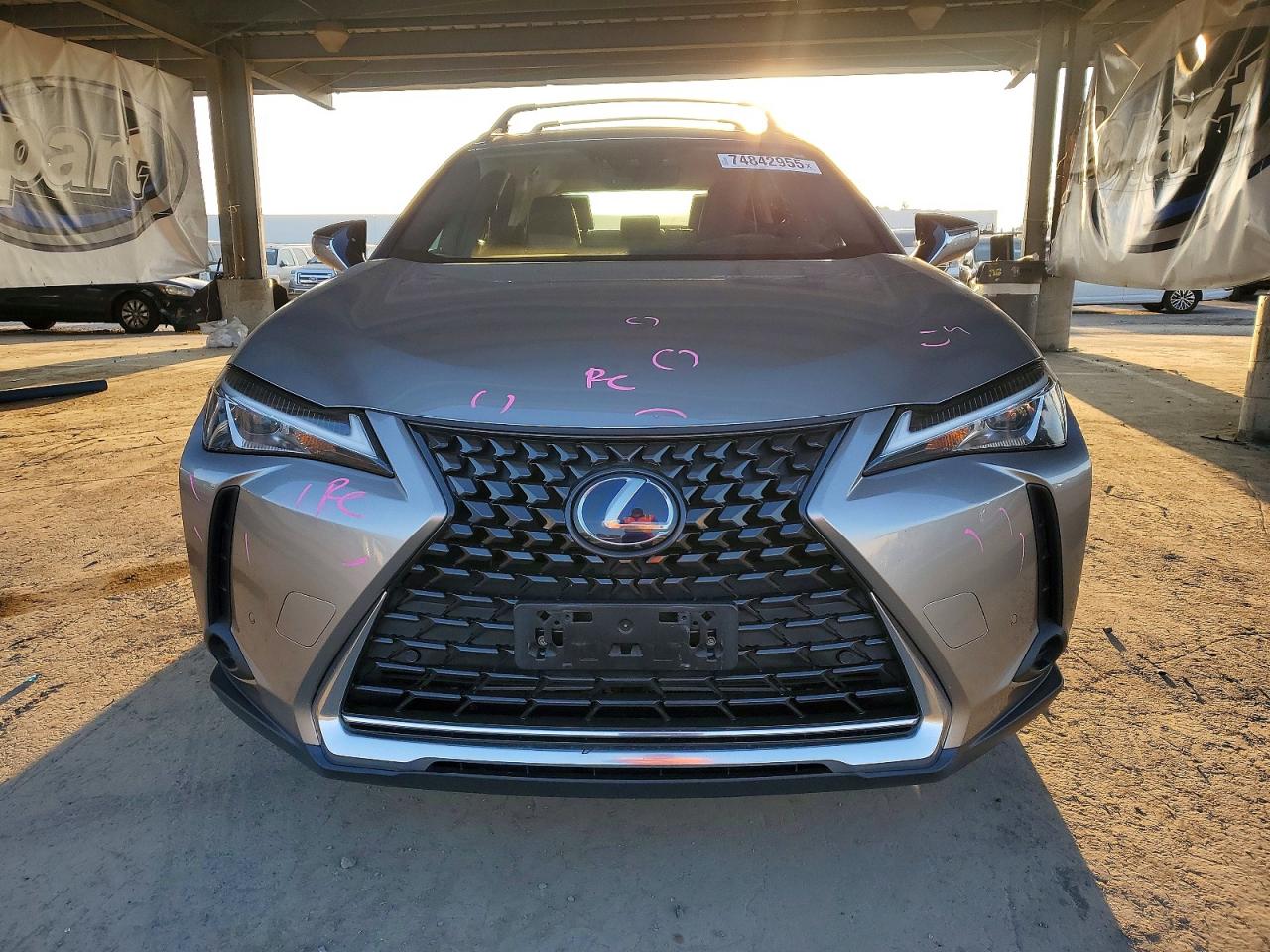 2020 LEXUS UX 250H photo 5