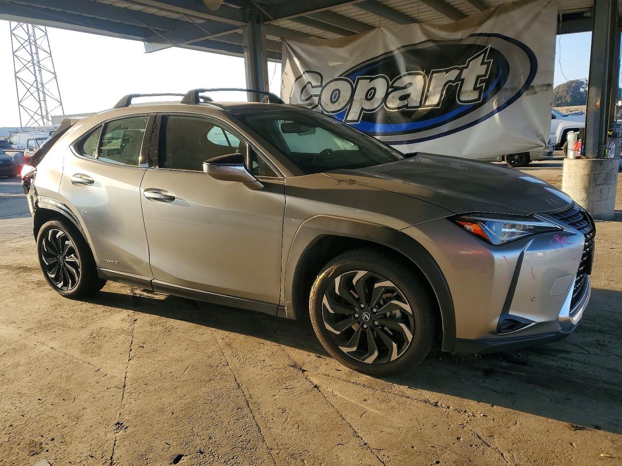 2020 LEXUS UX 250H photo 4