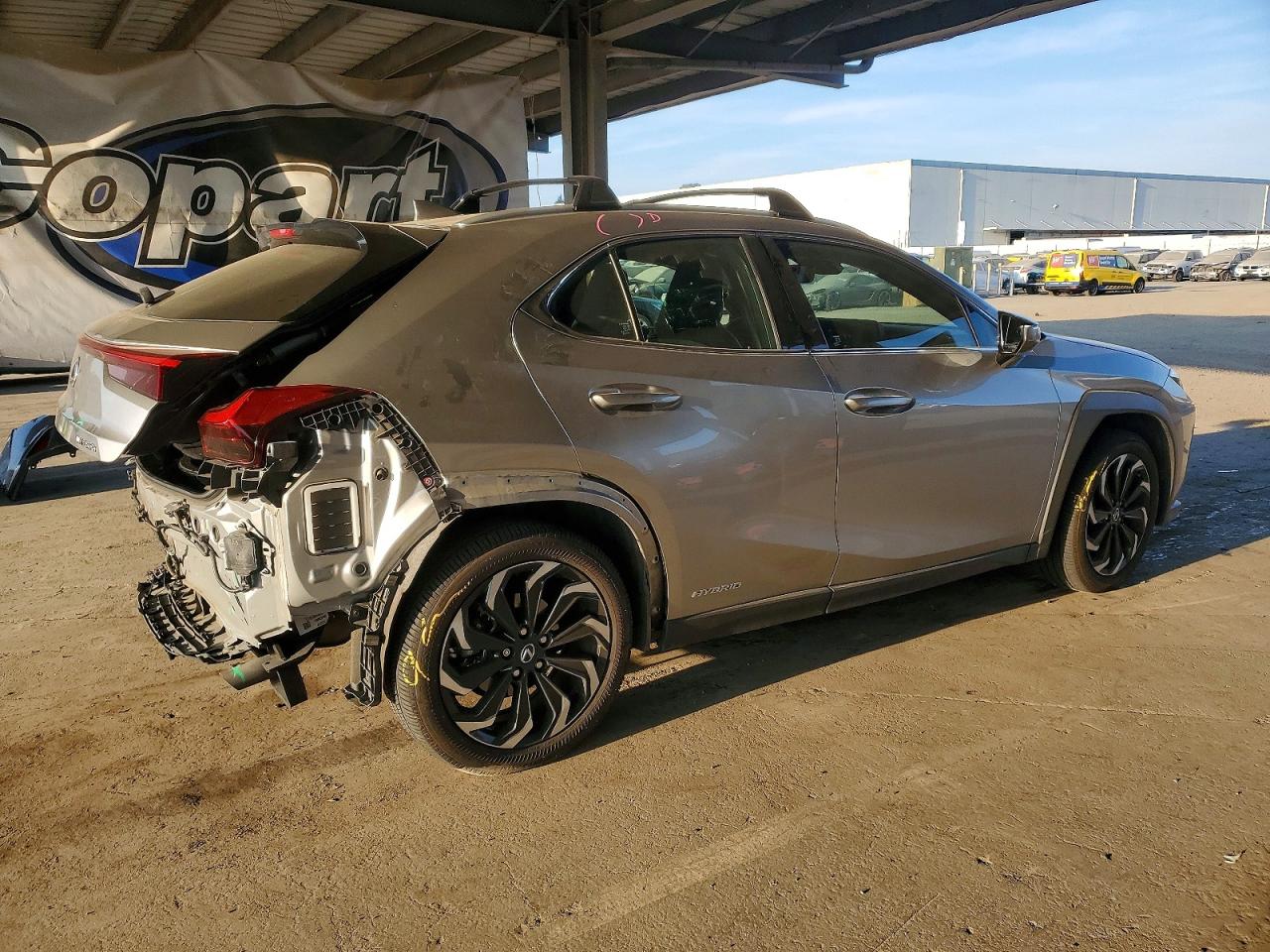 2020 LEXUS UX 250H photo 3