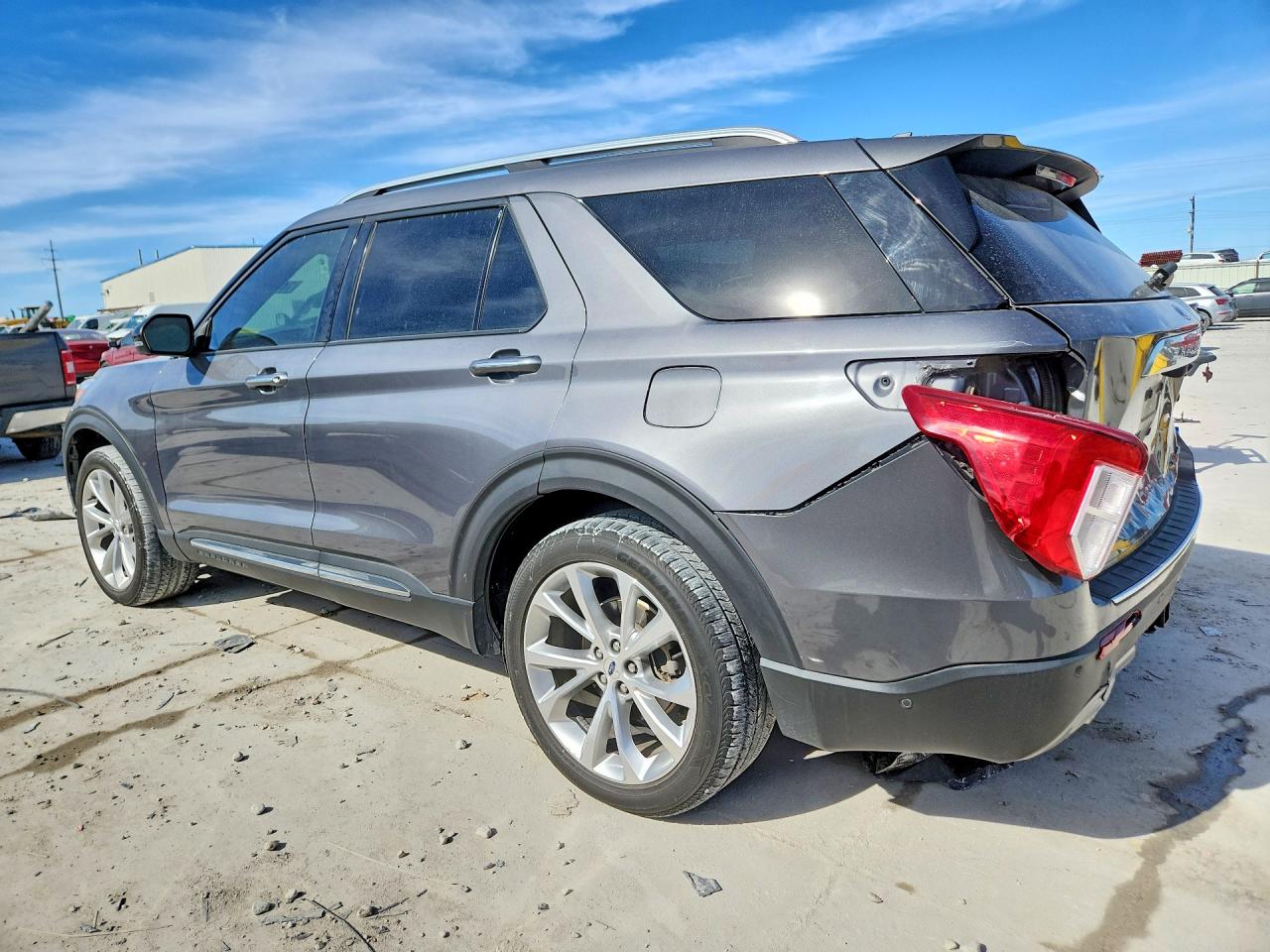 2021 FORD EXPLORER PLATINUM photo 2