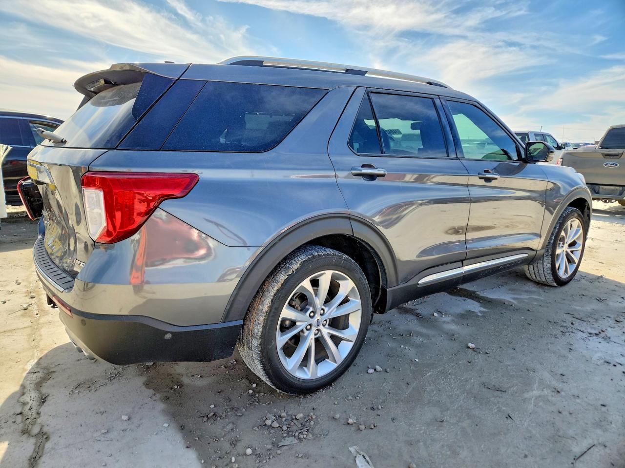 2021 FORD EXPLORER PLATINUM photo 3