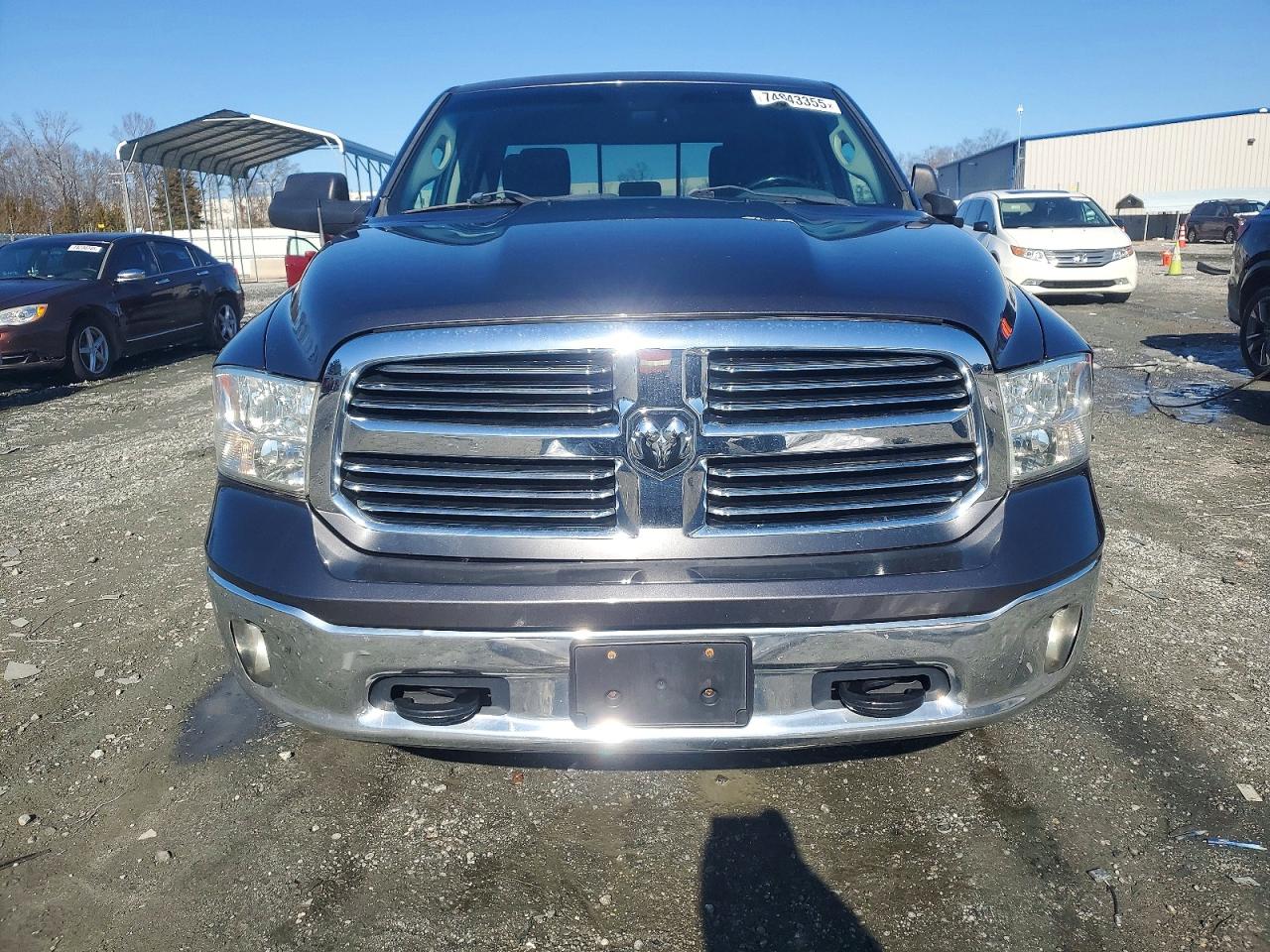 2015 RAM 1500 SLT photo 9