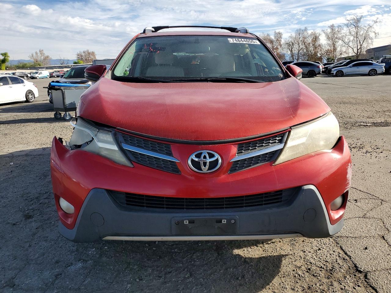 2015 TOYOTA RAV4 XLE photo 5