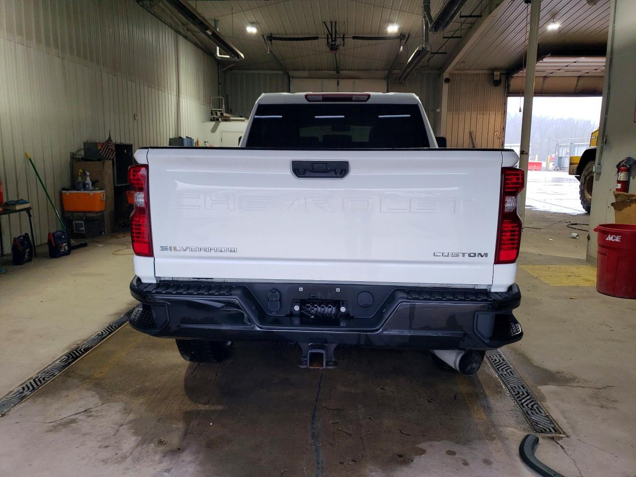 2023 CHEVROLET SILVERADO K2500 CUSTOM photo 11