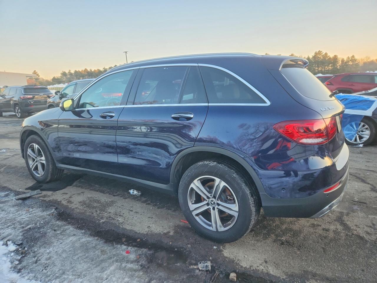 2022 MERCEDES-BENZ GLC 300 4MATIC photo 3