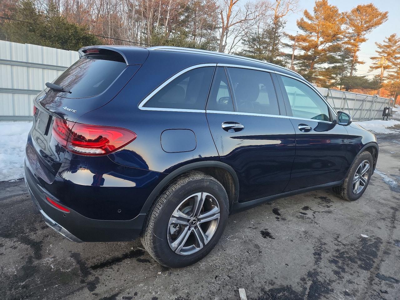 2022 MERCEDES-BENZ GLC 300 4MATIC photo 5