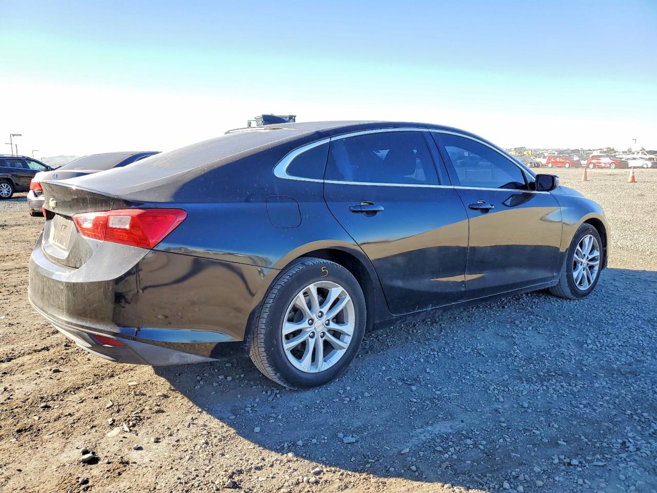 2017 CHEVROLET MALIBU LT photo 3