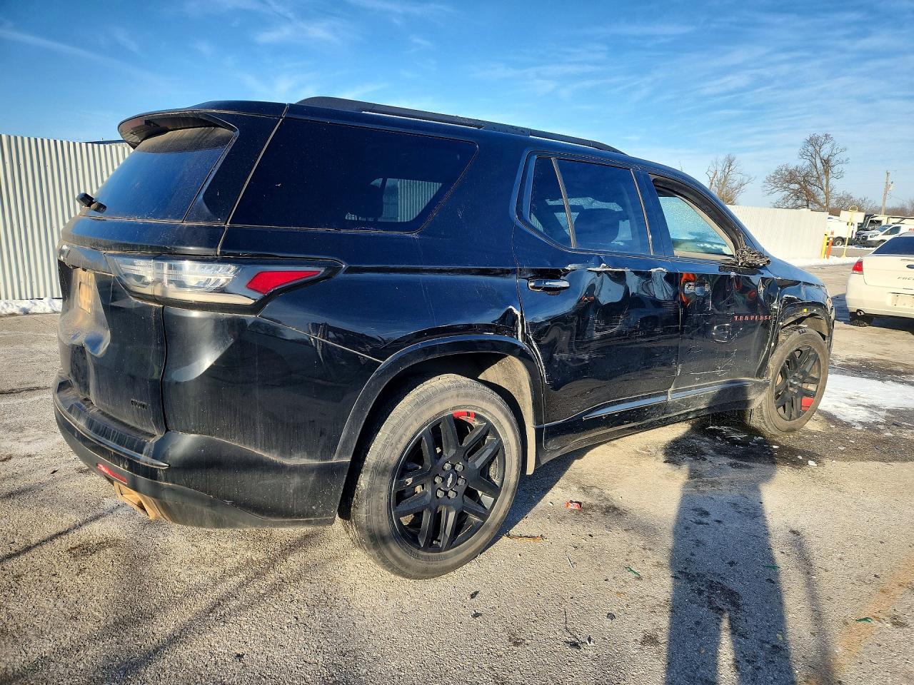 2020 CHEVROLET TRAVERSE PREMIER photo 3