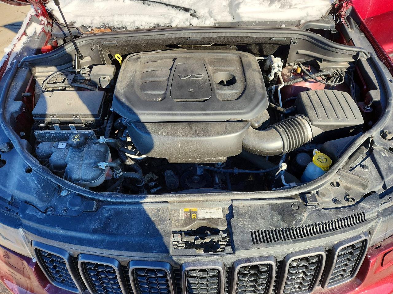 2019 JEEP GRAND CHEROKEE OVERLAND photo 23