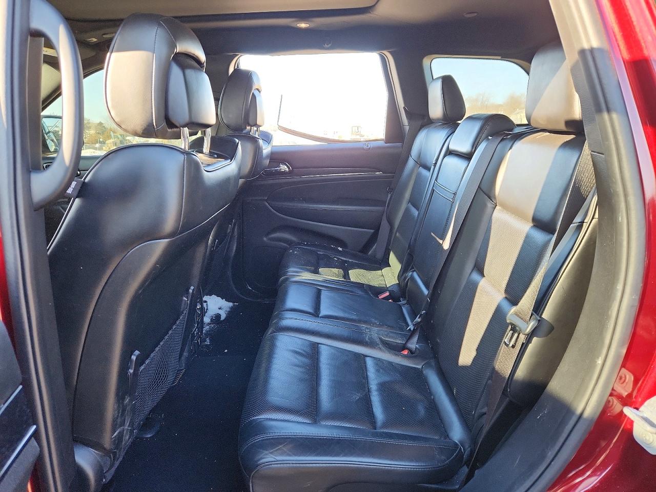 2019 JEEP GRAND CHEROKEE OVERLAND photo 21