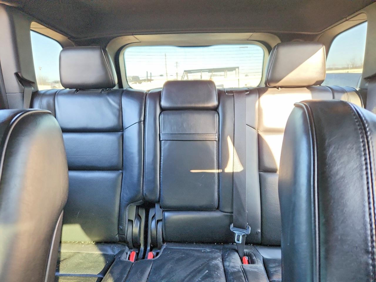 2019 JEEP GRAND CHEROKEE OVERLAND photo 19